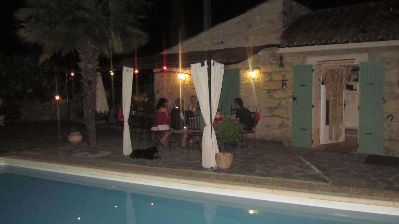 La Picholine, Chambre Ciboulette Courry Exterior photo
